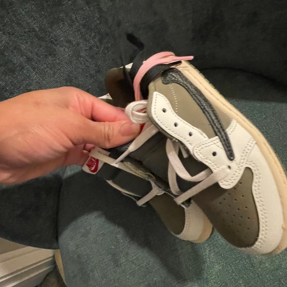 Travis Scott Nike Dunks - Picture 4 of 7